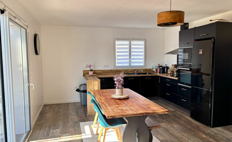 Maison Escource 3 pièce(s) 75 m2