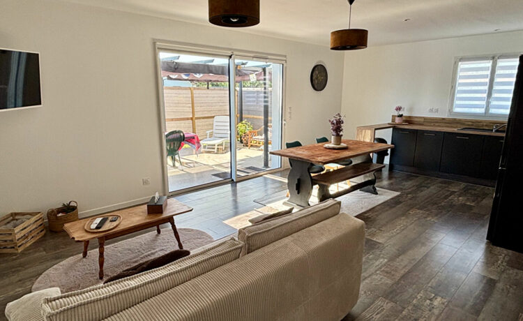 Maison Escource 3 pièce(s) 75 m2