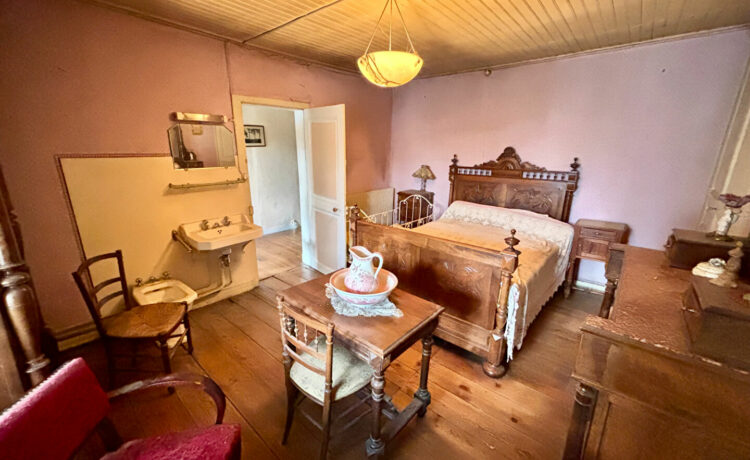 Grande maison de caractère à rénover 246 m² + dépendance