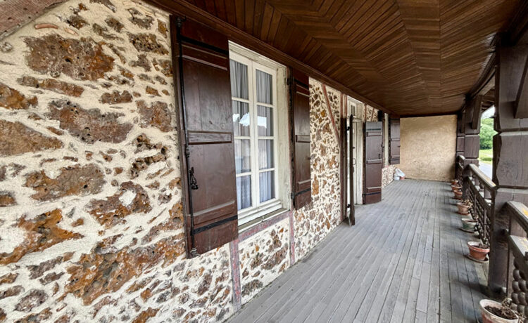 Grande maison de caractère à rénover 246 m² + dépendance