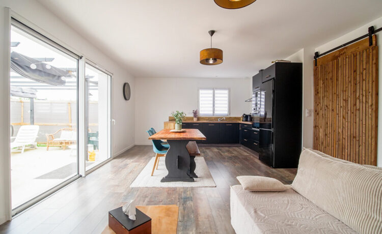 Maison Escource 3 pièce(s) 75 m2 1