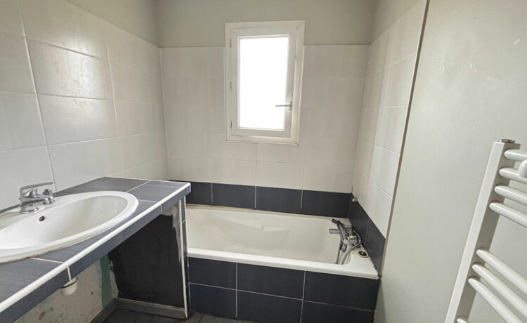 Maison Sabres 5 pièce(s) 99 m2