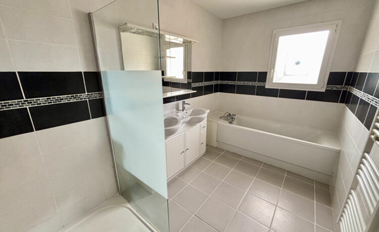 Maison Commensacq 6 pièce(s) 160 m2