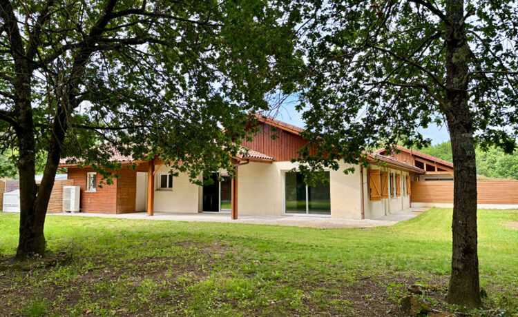 Maison Commensacq 6 pièce(s) 160 m2