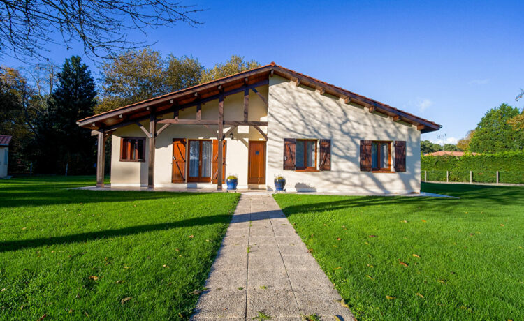 Maison Trensacq 7 pièce(s) 124 m2